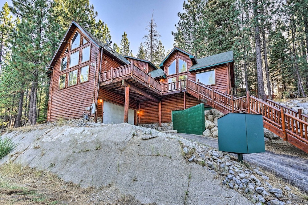Lake Tahoe Vacations - South Lake Tahoe Vacation Rental w/ Indoor Pool - Property Image 5