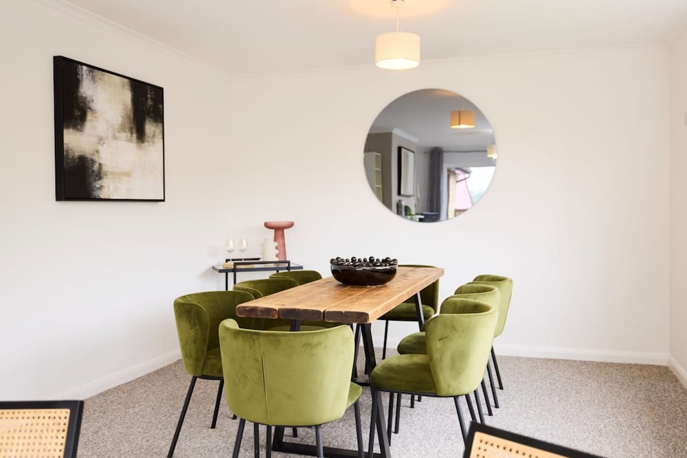 The Oxford Garden House - Spacious 5-bed Oxford Home With Garden Balcony
