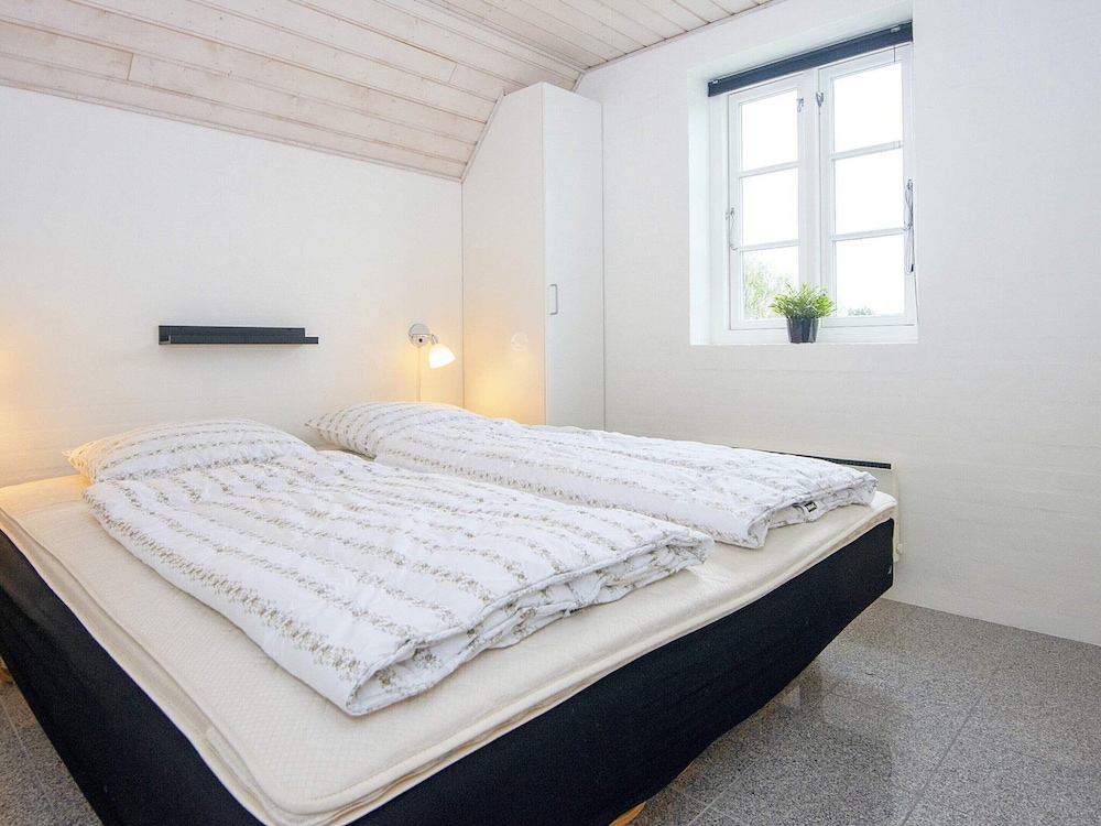 10 Person Holiday Home in Ulfborg view 3