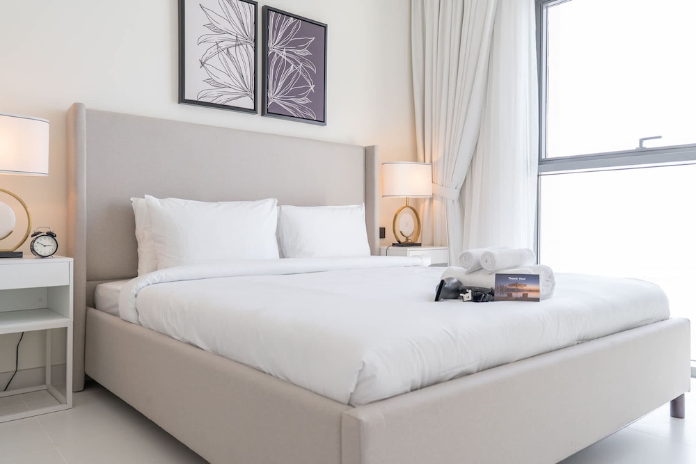 1 Bedroom in Marina Vista With Gorgeous Palm Views