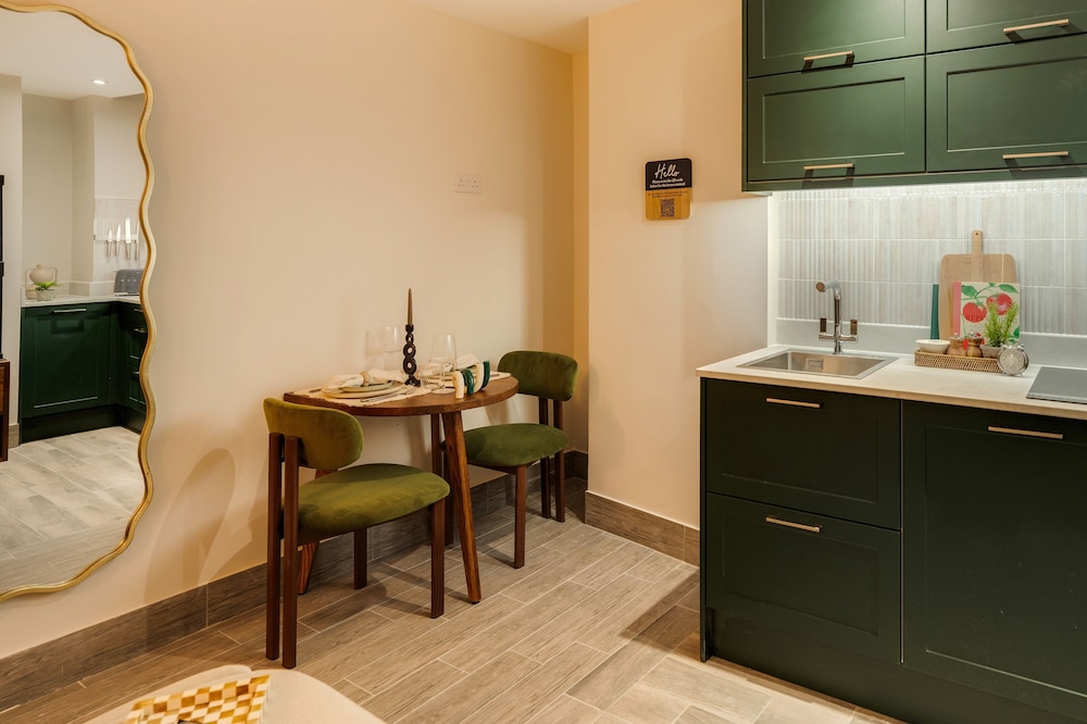 Tower Bridge Road Your Apartment