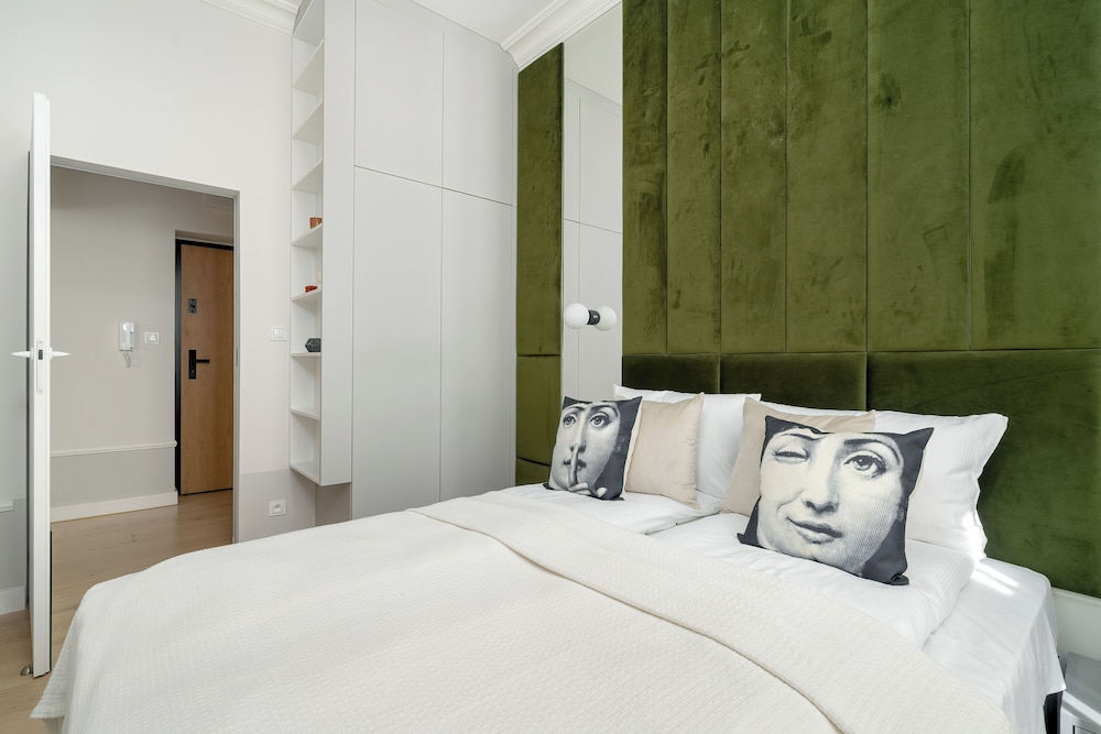 Stylish Apartment Zielona by Renters