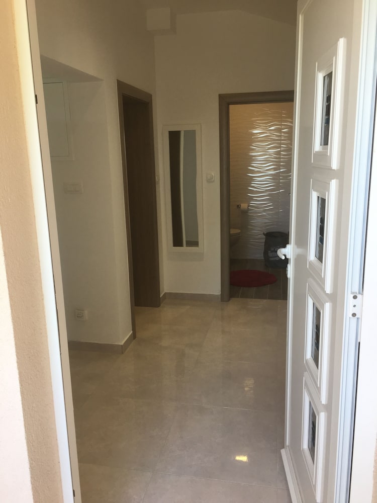 Apartments Ladesta