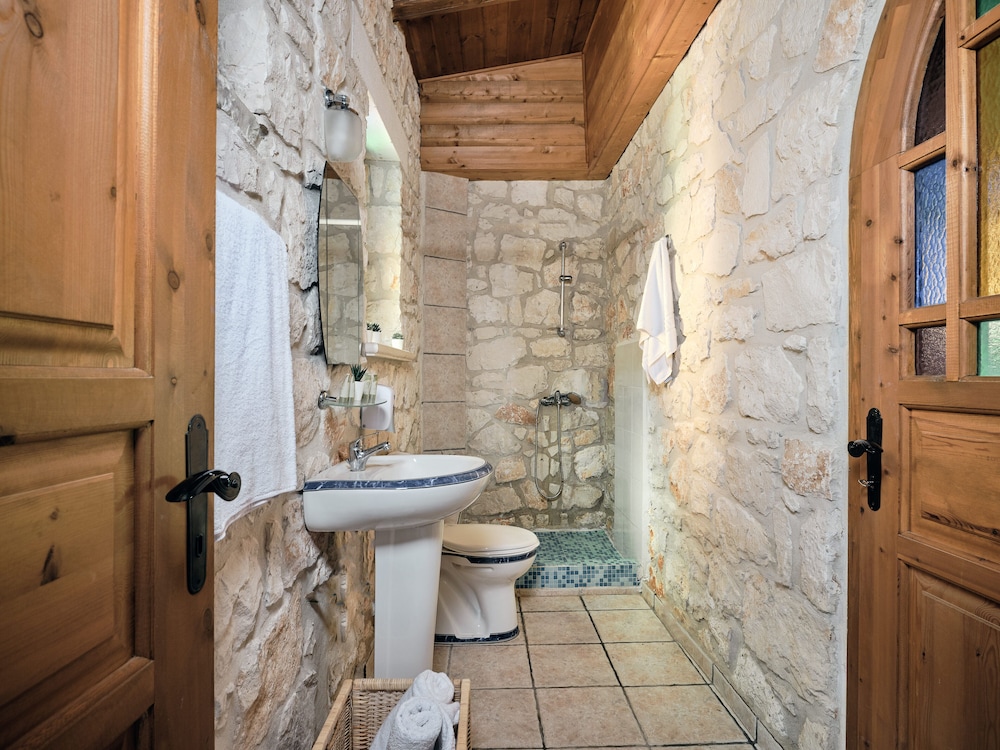 Diamond Suites