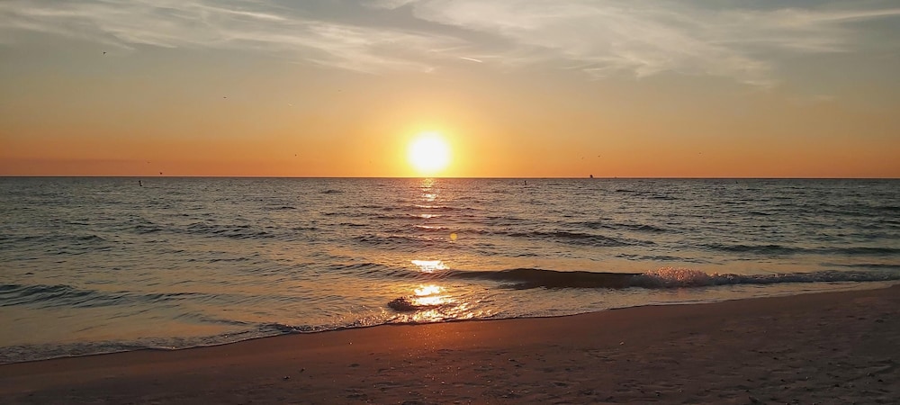 Sunset Vistas 313n