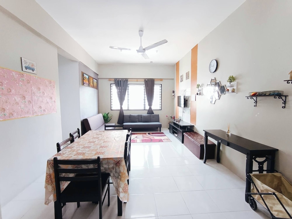 Hidanah Sutravilla Homestay