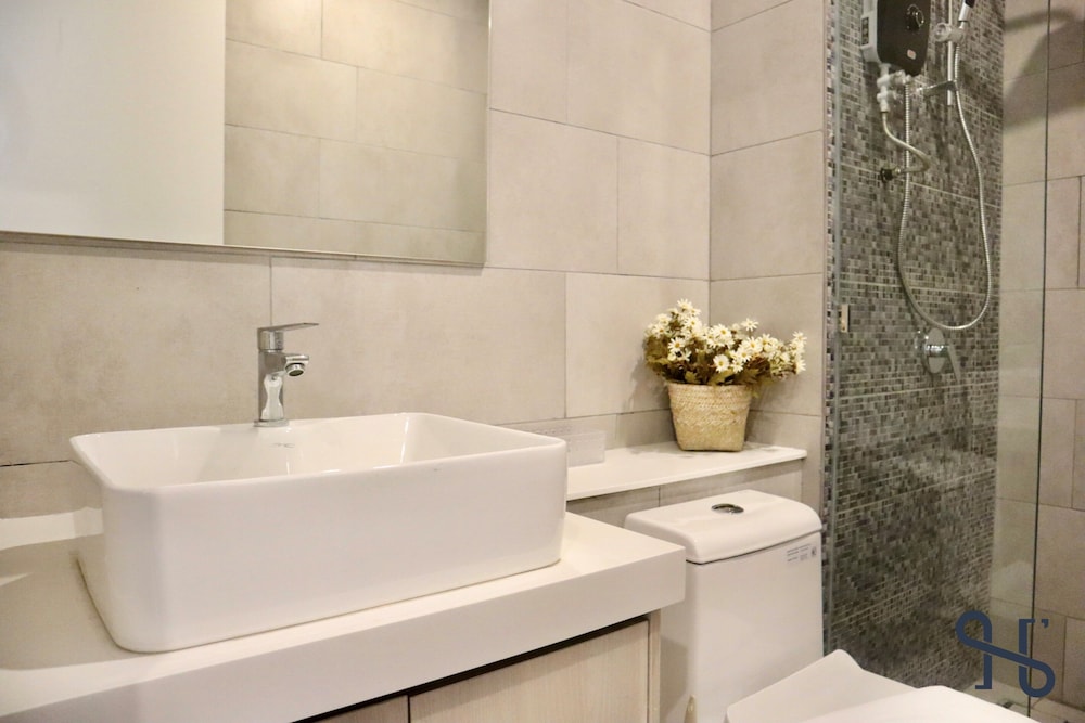 Homesuite' Home at The Shore KK photo 5