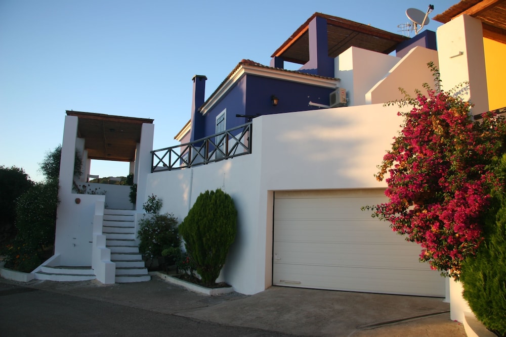 Ilis Villas