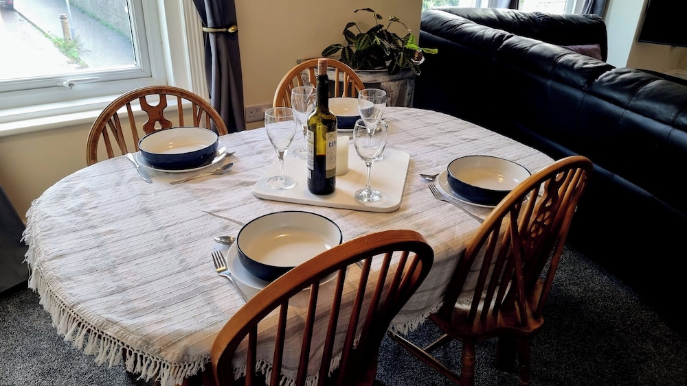 Spacious Centrally Located Apartment
