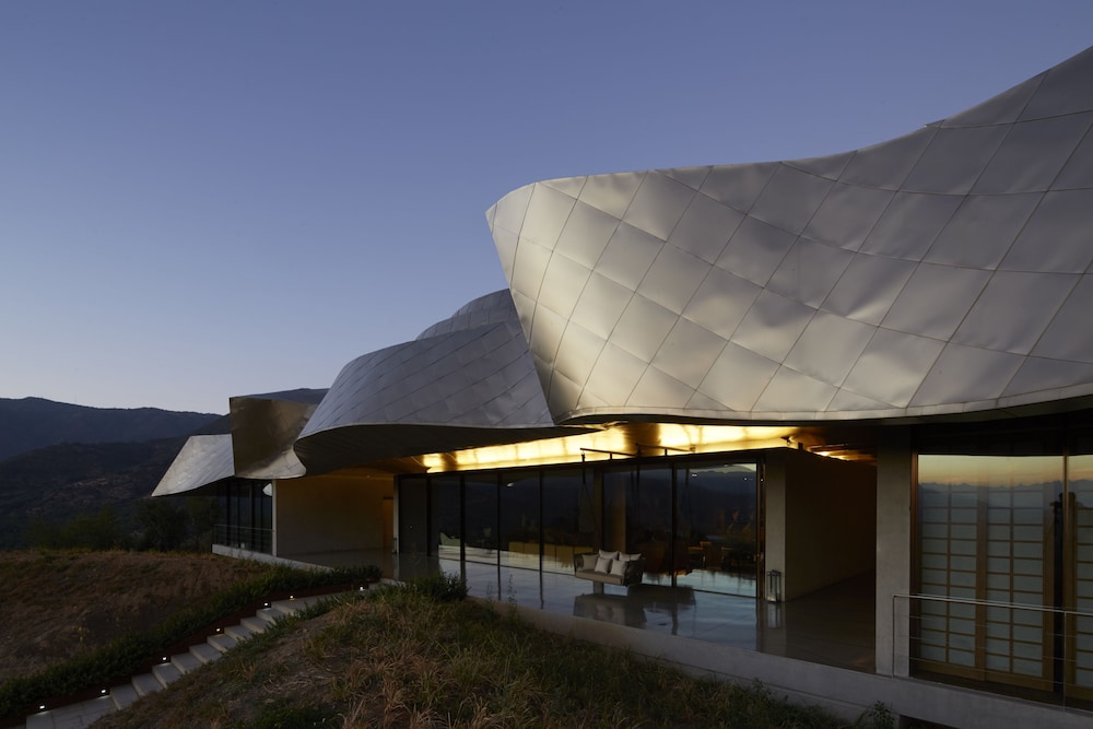 Hotel Vik Chile - Image 1