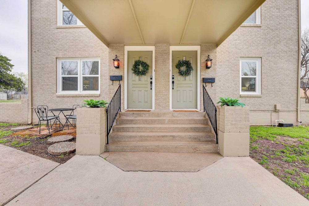 2 Mi to Dtwn: Waco Home w/ Shared Yard! view 5