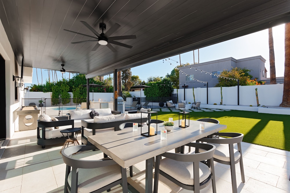 D&G Retreat-resort Style Backyard-north Scottsdale