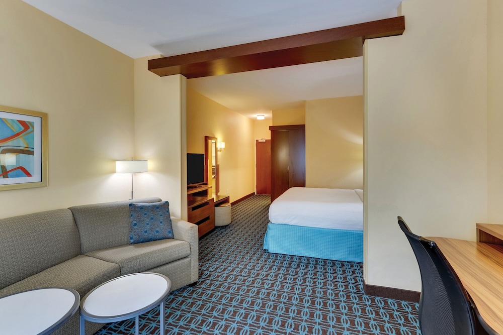 Dunn Vacations - Fairfield Inn Suites Dunn I-95 - Property Image 38
