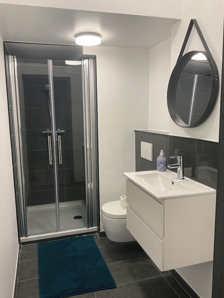 Au 11801 Bel appartement moderne