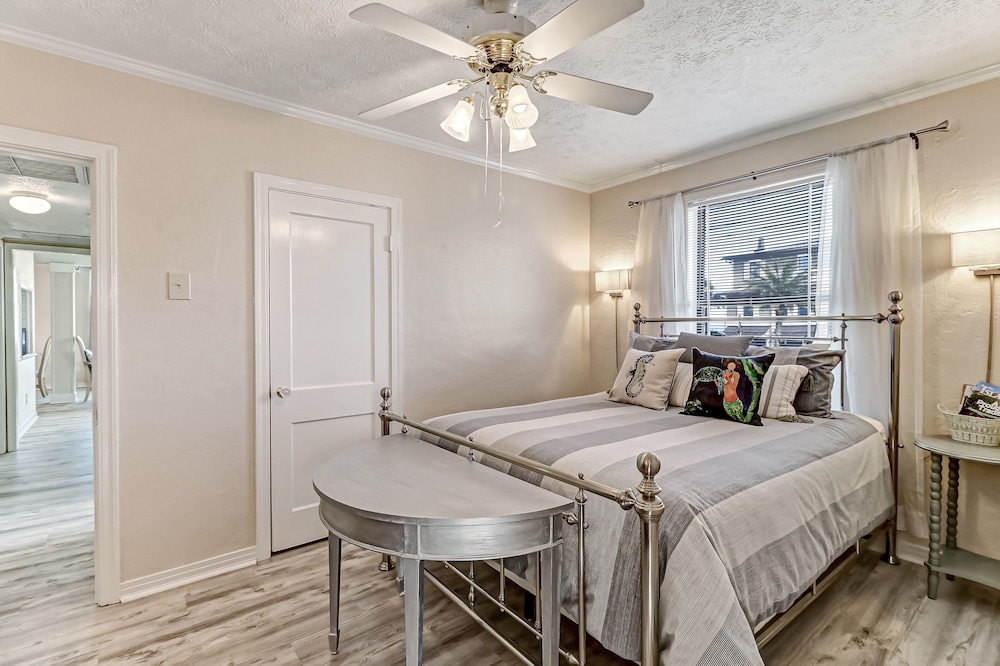 Dog Friendly Old Fernandina Style Home with Extra Studio Room by RedAwning view 5