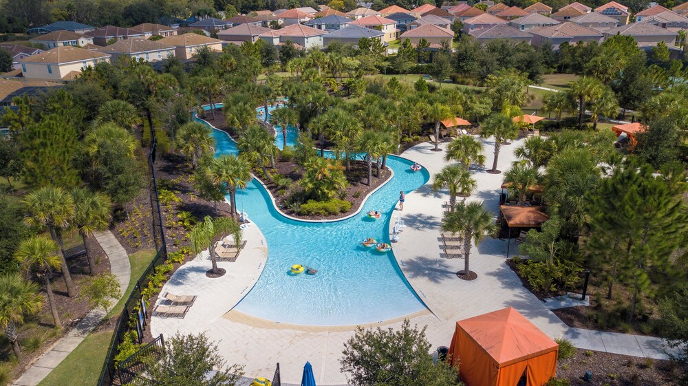 Marvelous 7 Bd w/ Pool Close to Disney @ Solterra 6086