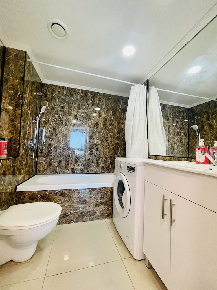 Carmel Holiday Apartments