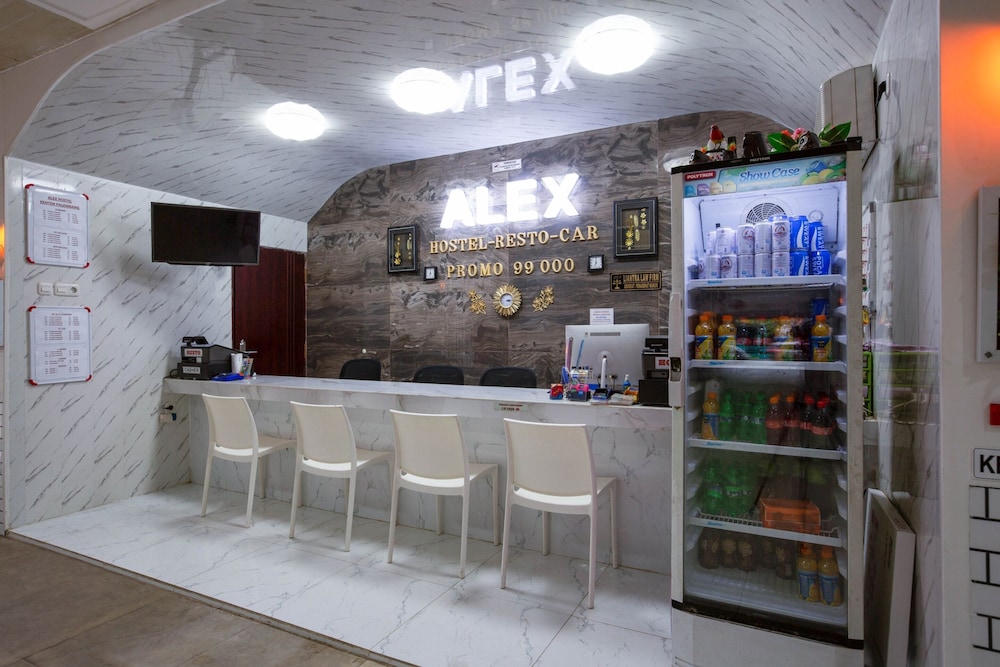 Lobby & Reception