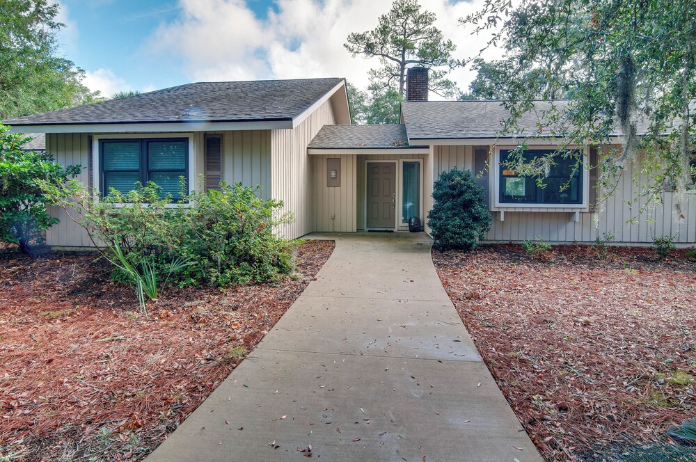 Near Golf Course: Hilton Head Home w/ Private Pool