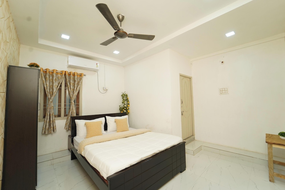 Blue Horizon Apartment 2bhk Nr Marina Beach