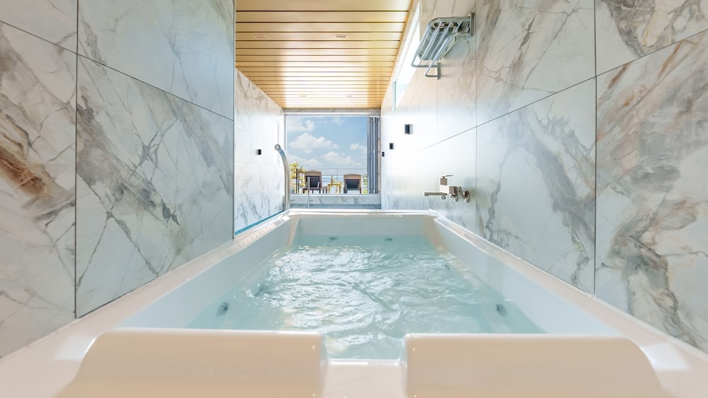 Namhae Orda Pool Villa