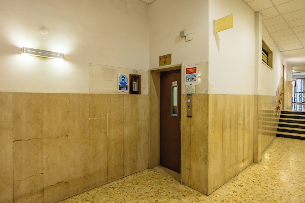 Colonna Classic Style Apartment
