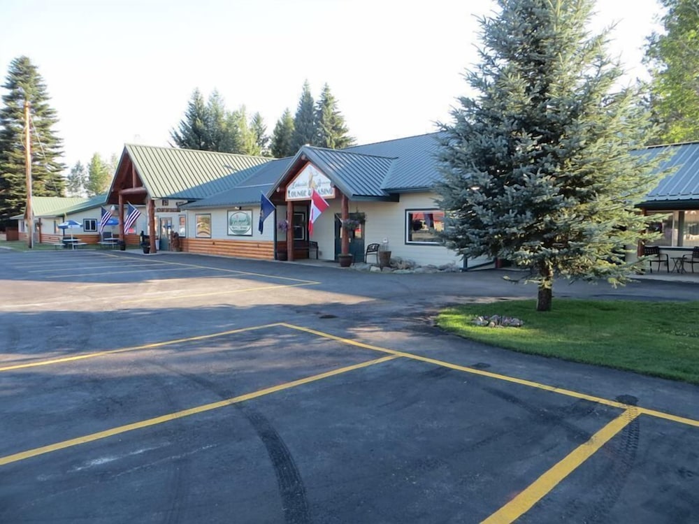 Lakeside Resort and Motel