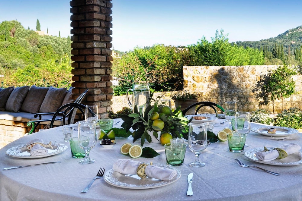 Villa Golden Tiara Large Private Pool A C Wifi