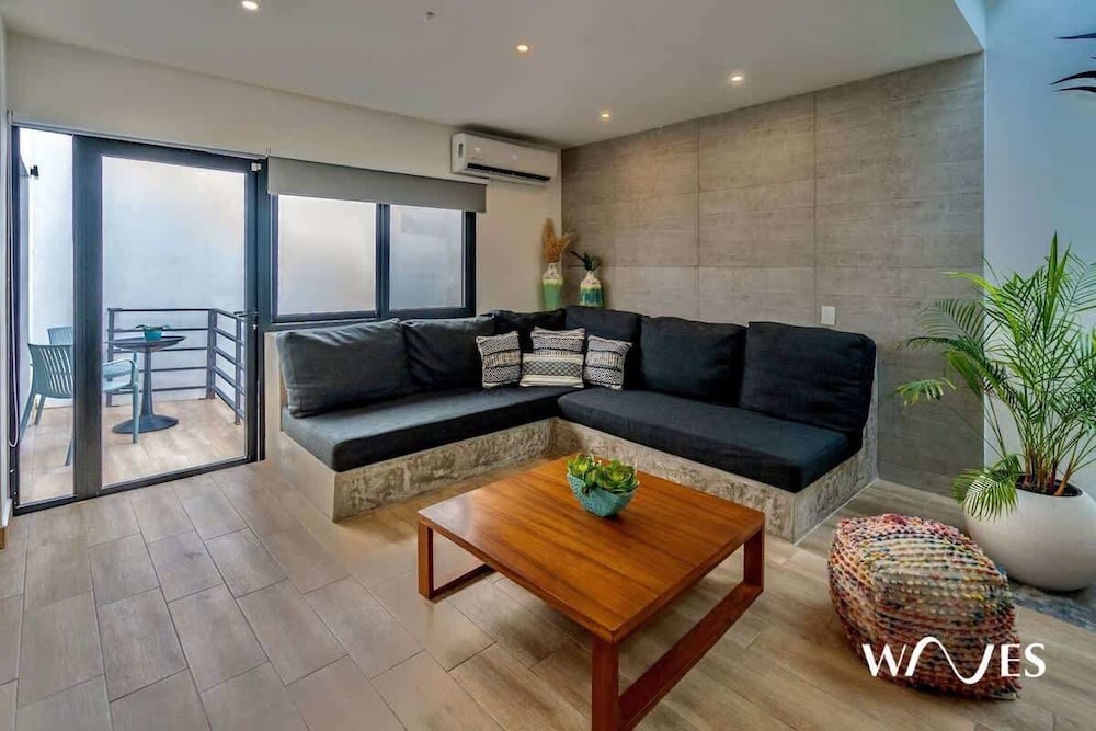1 BR Apartment With Rooftop Pool Hammocks by Waves Management