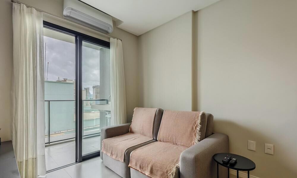 Your Exclusive Stay Just Steps From the sea in Meia Praia - FFS II