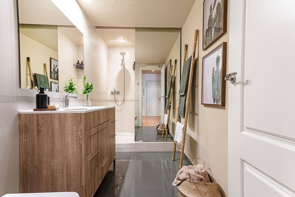 Sinai - 1 Bedroom and Pool in Salamanca