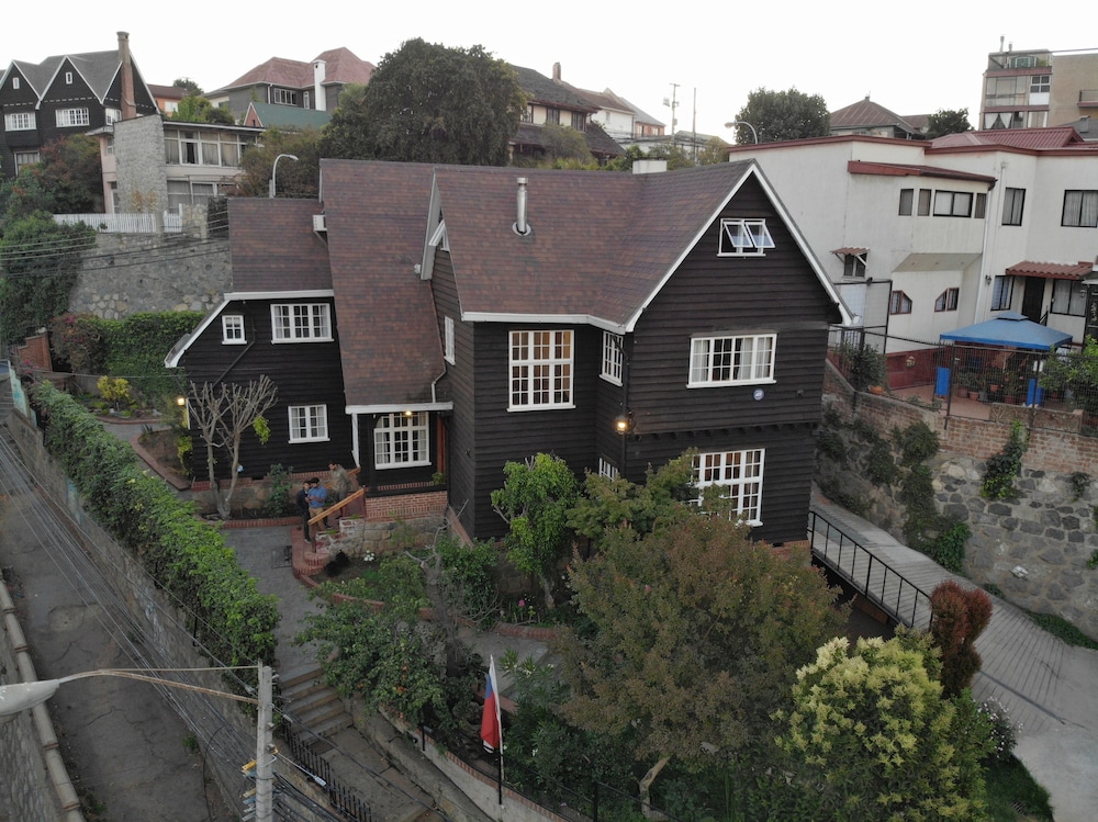 Hotel Rustika Bed & Breakfast - Image 1