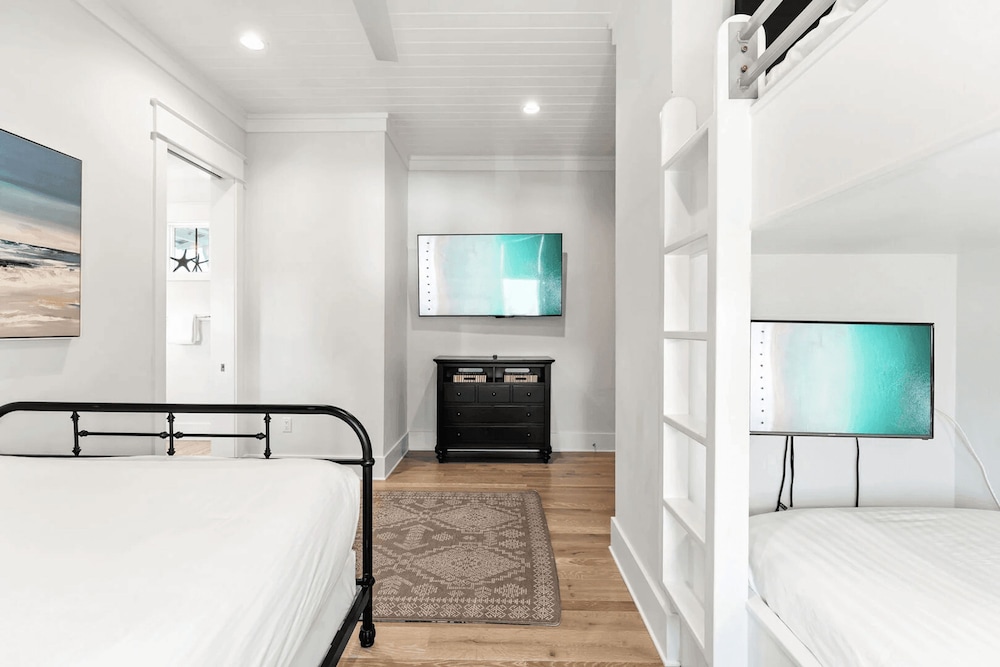 Our 30A Sandcastle by Avantstay Luxury Pool Rooftop Gulf Views