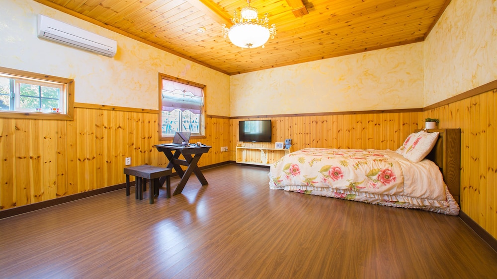Muju Cherish Pension
