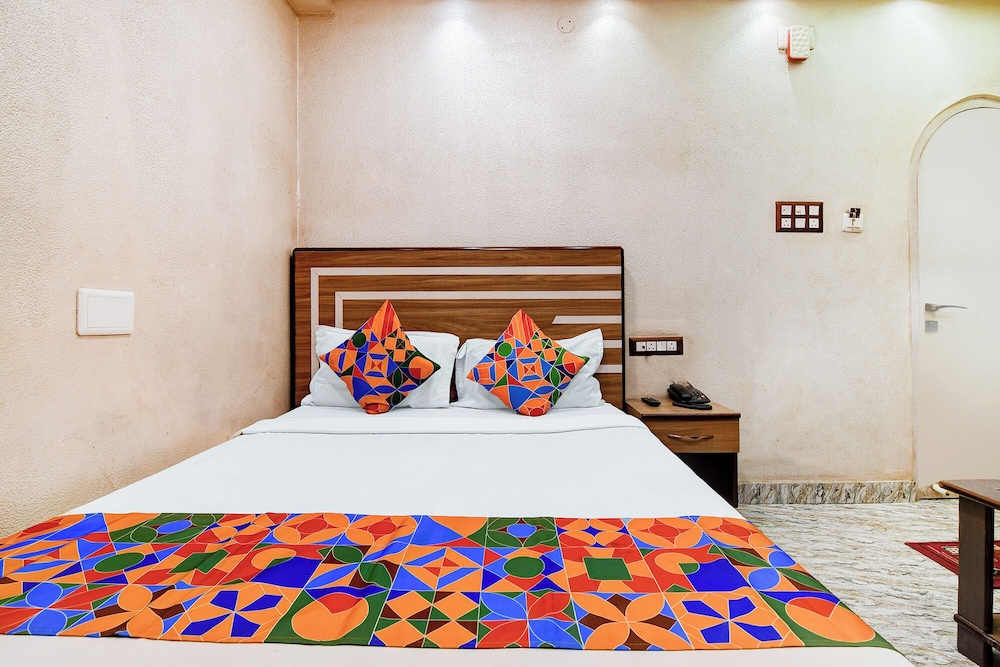 Fabhotel Aafreen