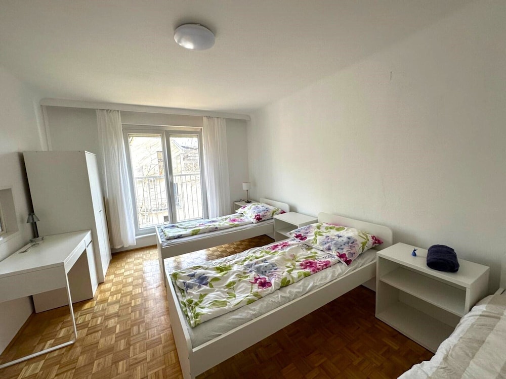 Apartment Near Schonbrunn Palace Vienna