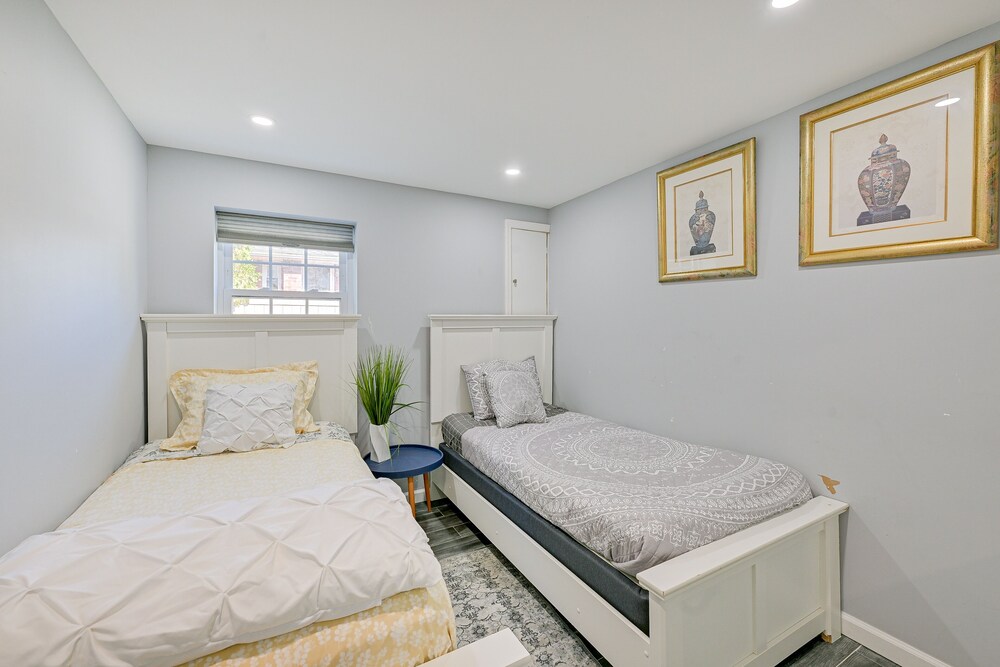 New York Abode w/ Pool & Patio, Near Times Square! view 4