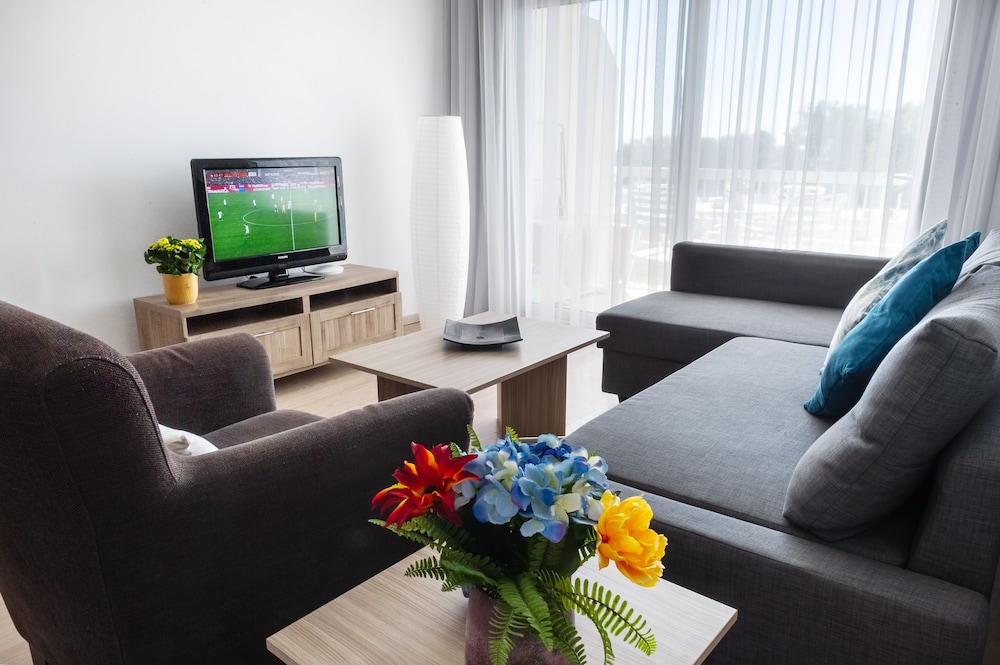 Limassol Vacations - Pebble Beach Holiday Apartments - Property Image 9