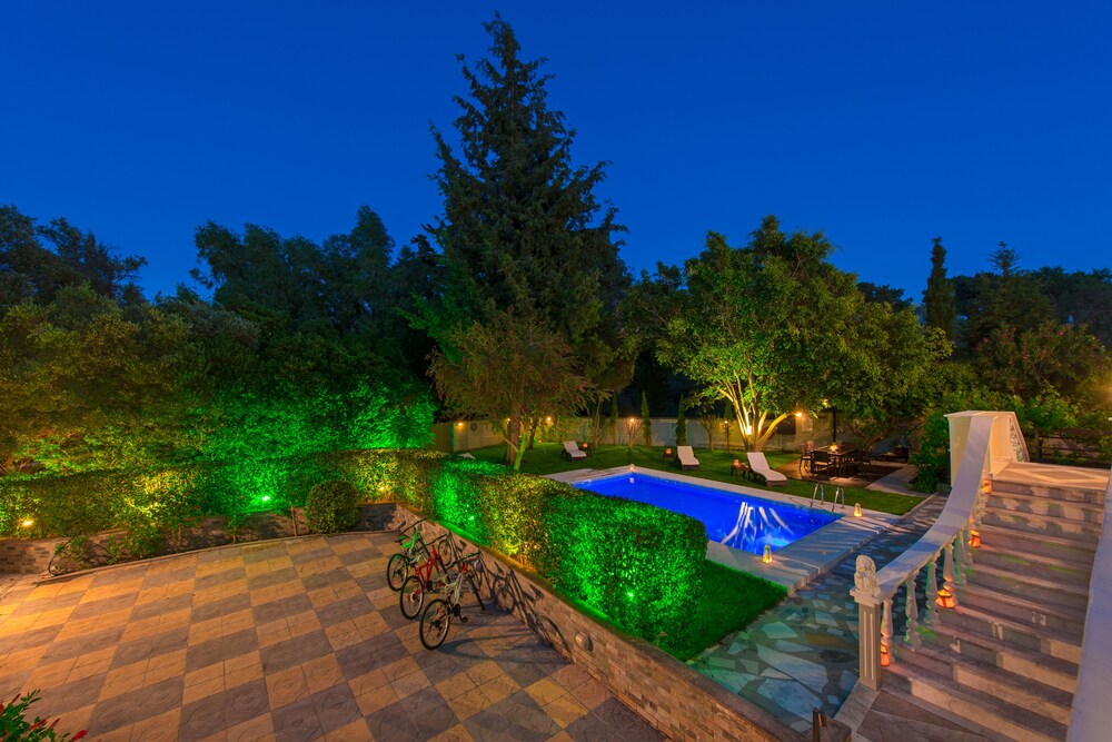 Villa Small Paradise
