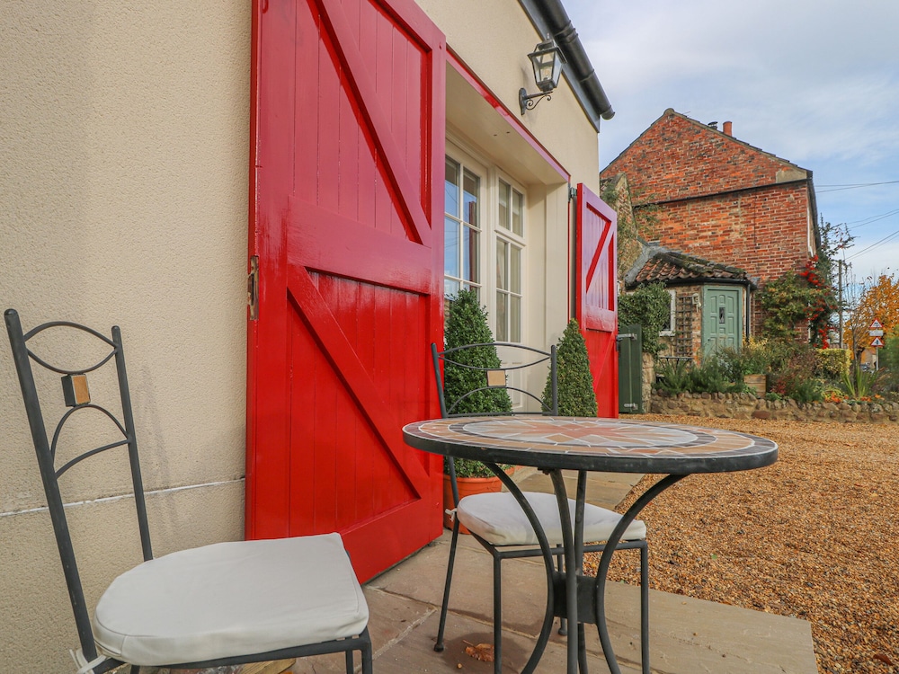 The Farmhouse Kitchen view 3
