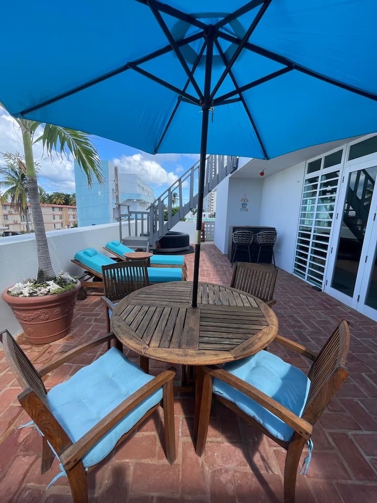 Blue Pearl-4 D'Luxe Beach Retreat