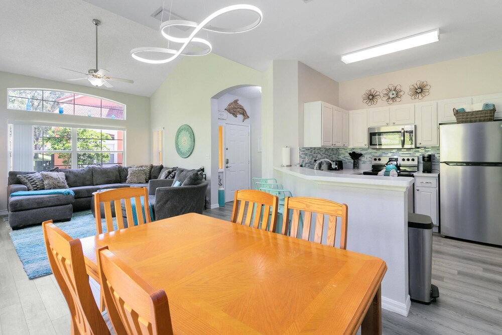 Disney Area 4 bed 3 5 Bathroom Emerald Island view 4