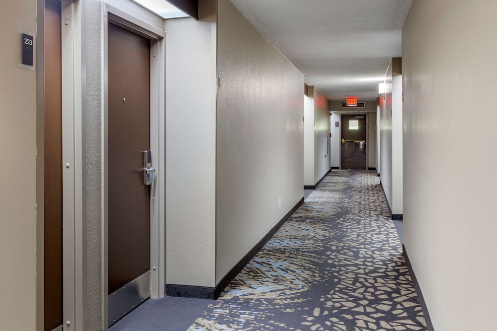 Fayetteville Vacations - Sleep Inn Fayetteville I-95 - Property Image 23