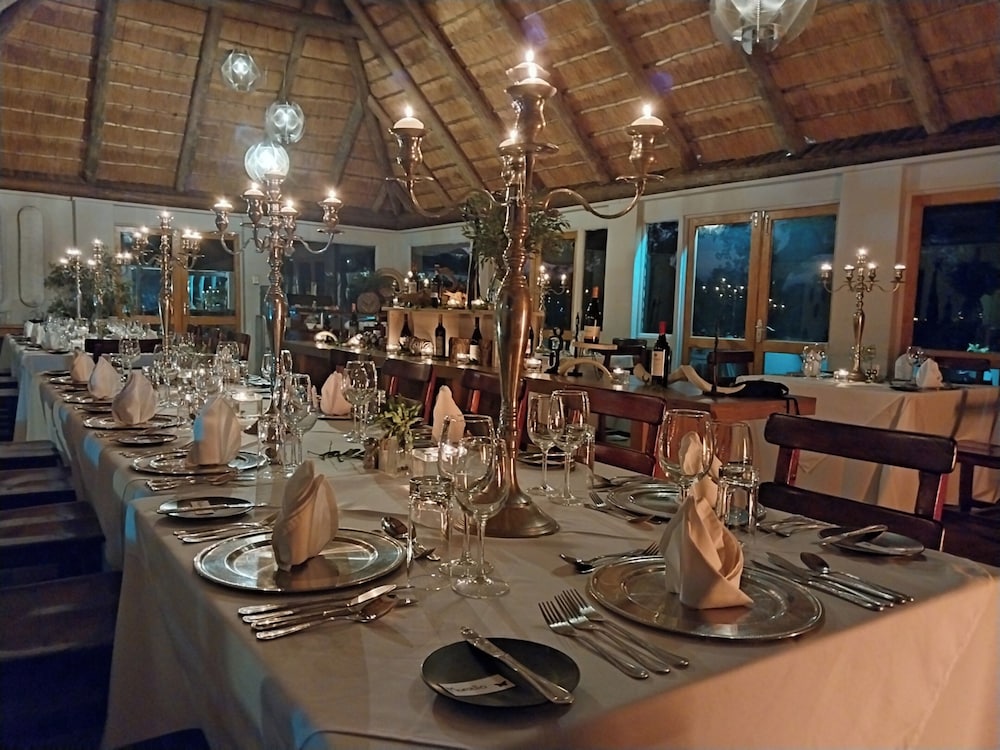 Karongwe - River Safari Lodge
