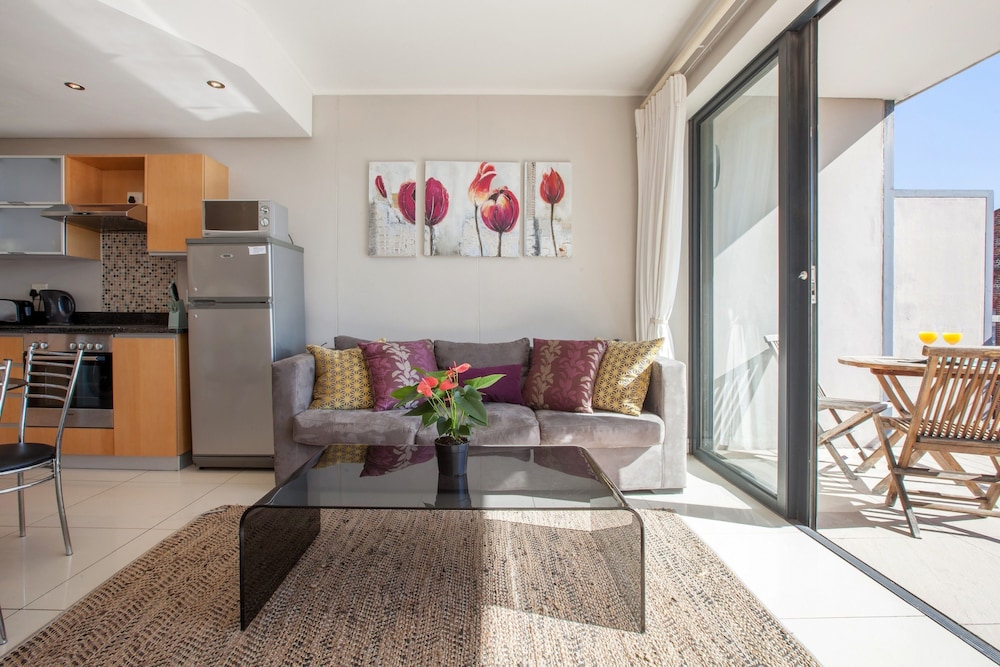 Rockwell Apartments by CTHA