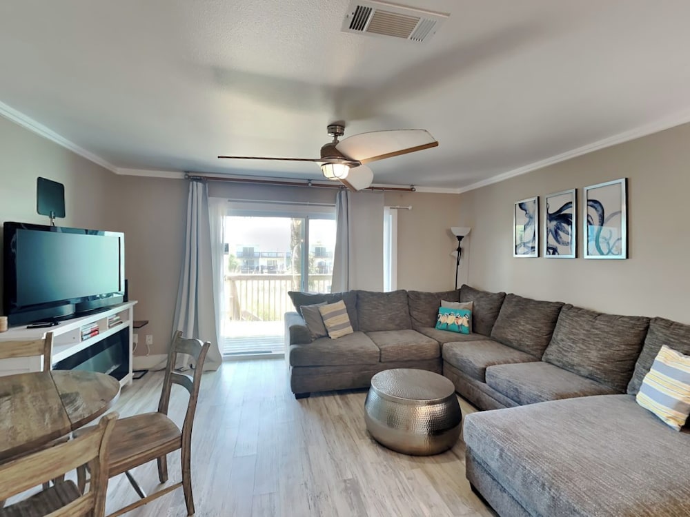 Coconut's Beach House by Southern Vacation Rentals