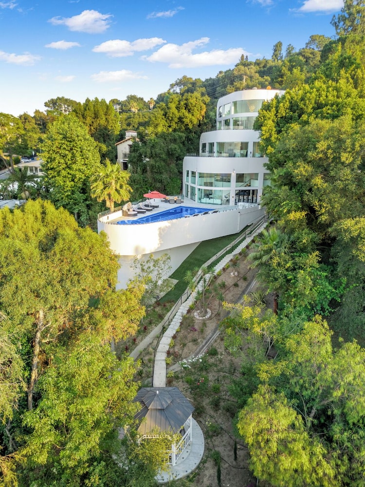 Los Angeles Vacations - Bel Air Yacht Mansion - Property Image 23