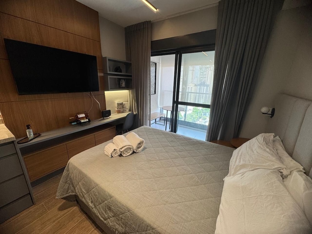 Haus Mitre Residences