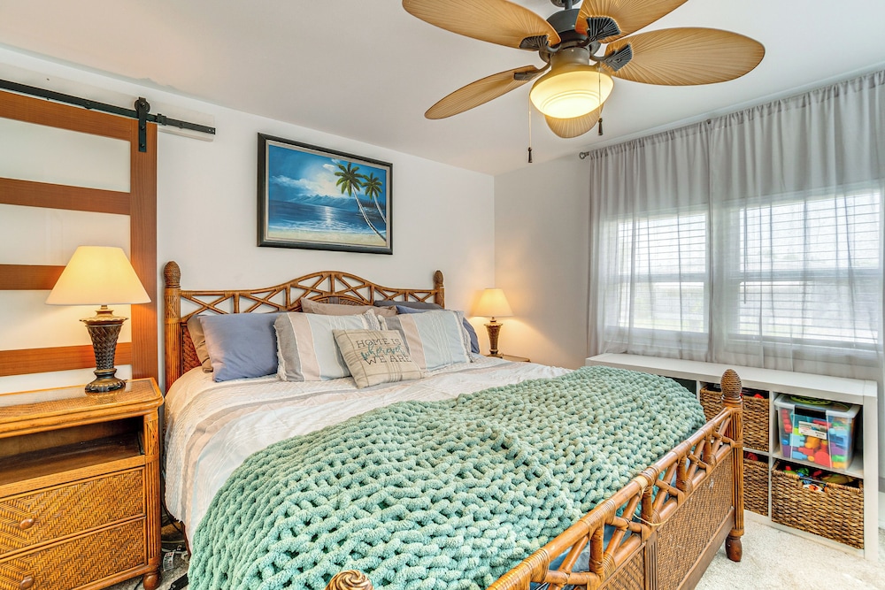 4 Mi to Dtwn Sarasota! Family Home w/ Pool Access