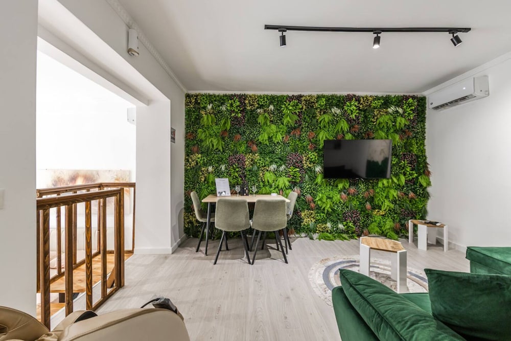 Green Luxe Suite 1 in Shkod r